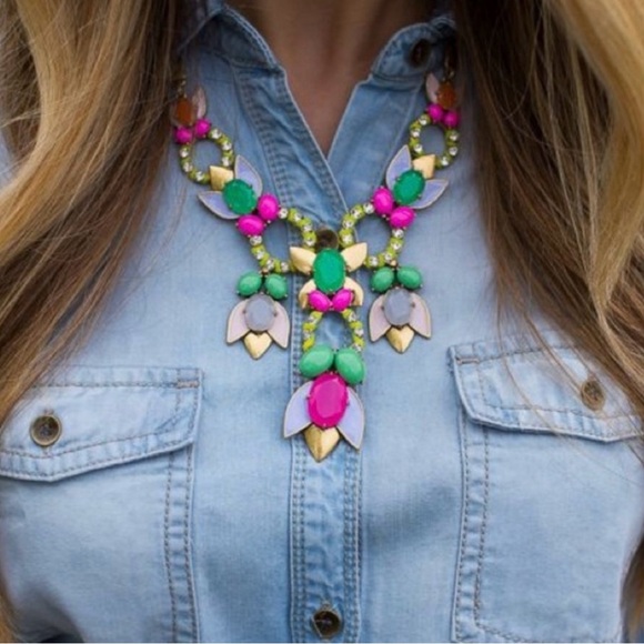 New Stella & Dot Tropicana Statement Necklace - Picture 2 of 7
